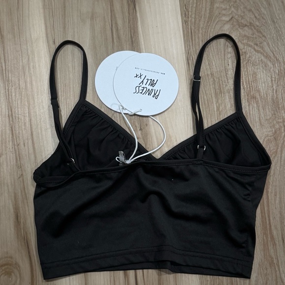 NEW Princess Polly Recycled Fibers New Classic Crop Top Black Women’s 4 - Picture 3 of 5
